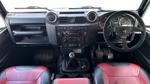 Land Rover Defender Photo 8