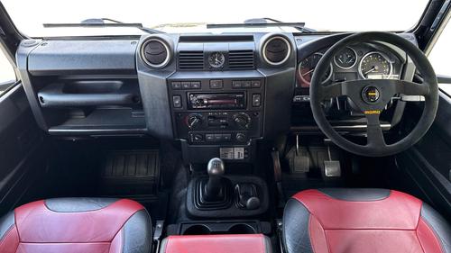 Land Rover Defender Photo autoimg-22ef4cab6c95b256a1c53900e2bebe620f45bac6.jpg