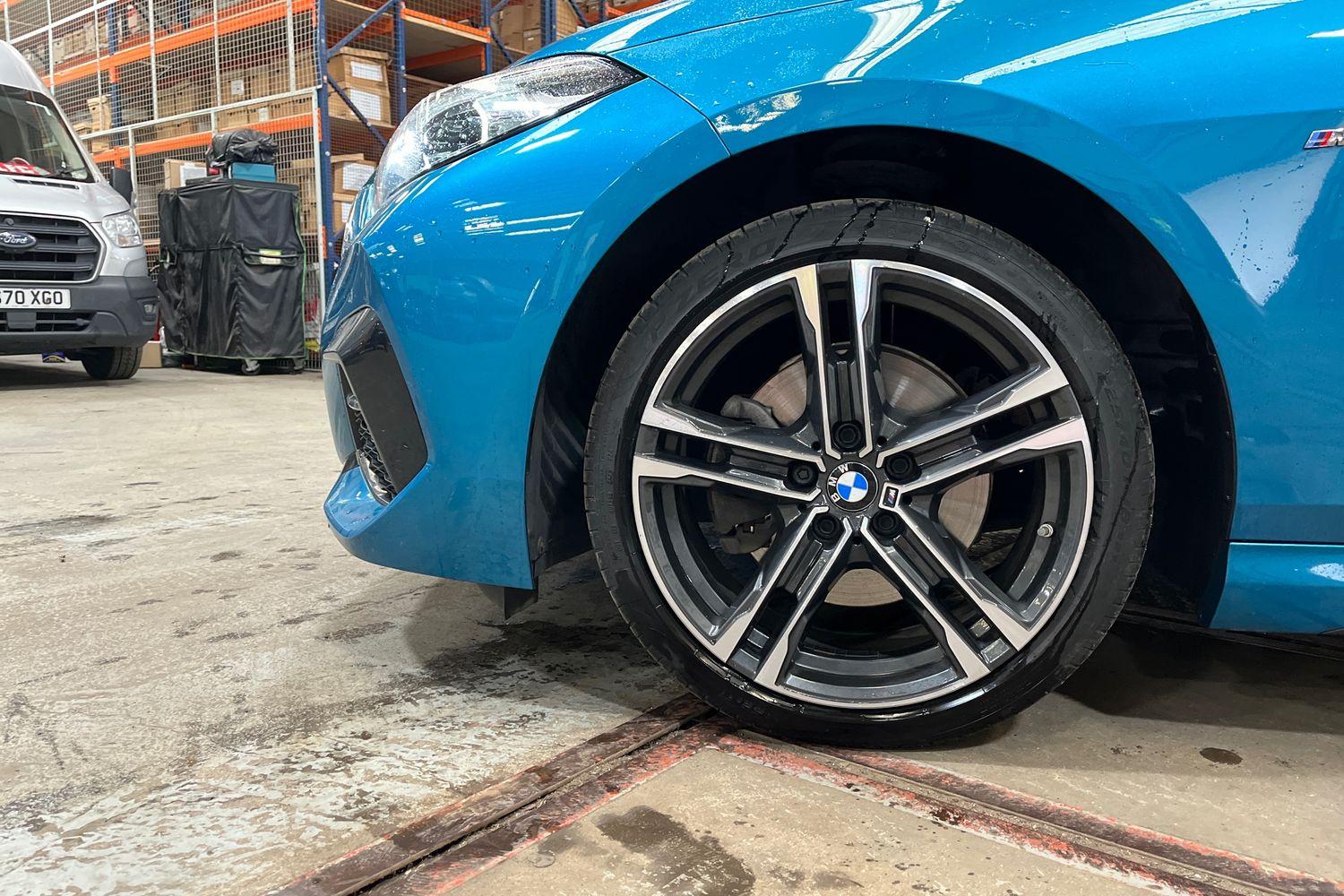 BMW 2 SERIES Photo 7