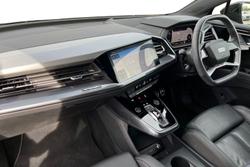 AUDI Q4 E-Tron Photo 2