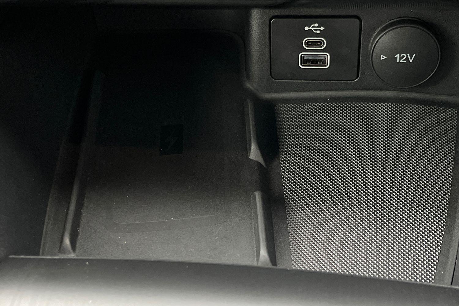 Ford KUGA Photo 33