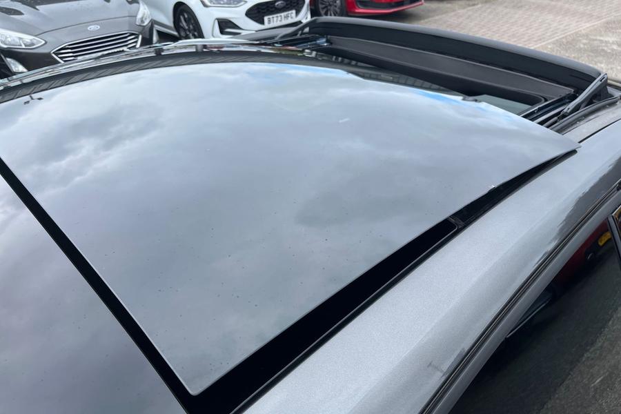 Ford Focus Photo autoimg-22f59ec66917cf08670d4c9edb16cd5ac387c4f1.jpg