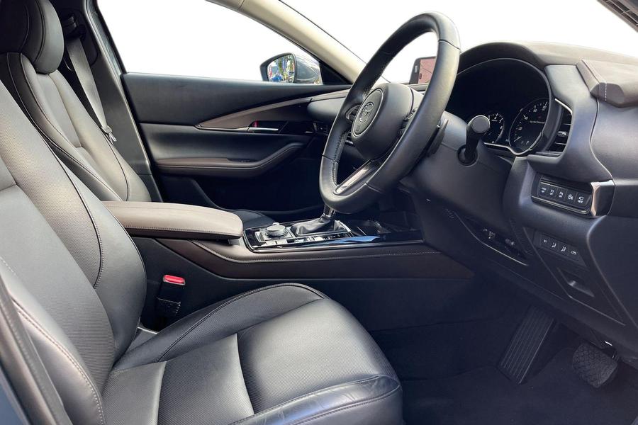 Mazda CX-30 Photo autoimg-22fa0e8c4f4379137363718a076b8eb3cb95b1b9.jpg