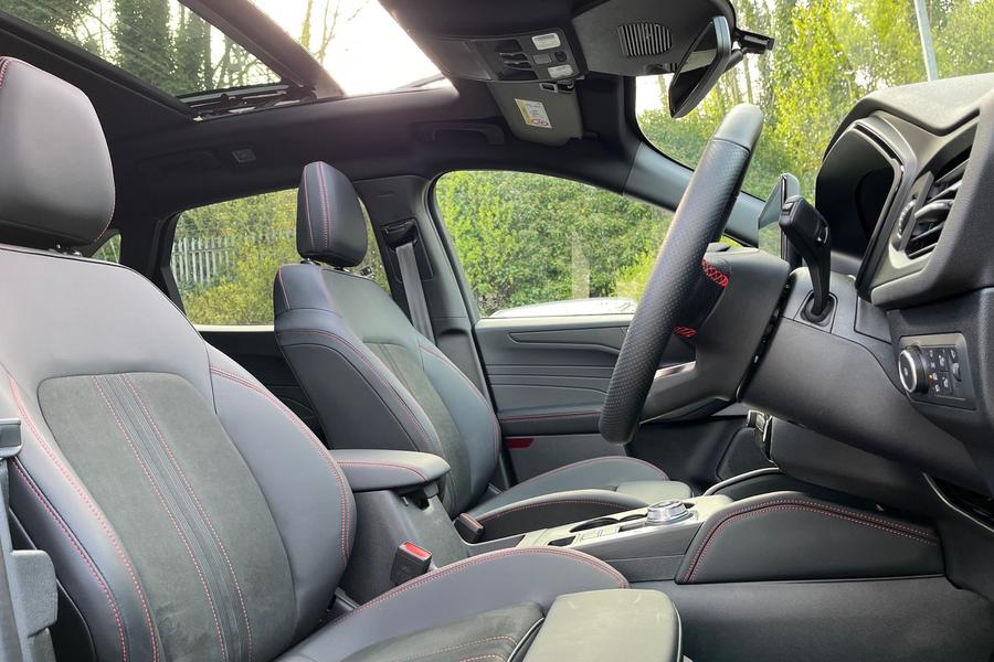 Ford Kuga Photo autoimg-22fc794d7c54e38c20e6fa985155f5663b9c32d9.jpg