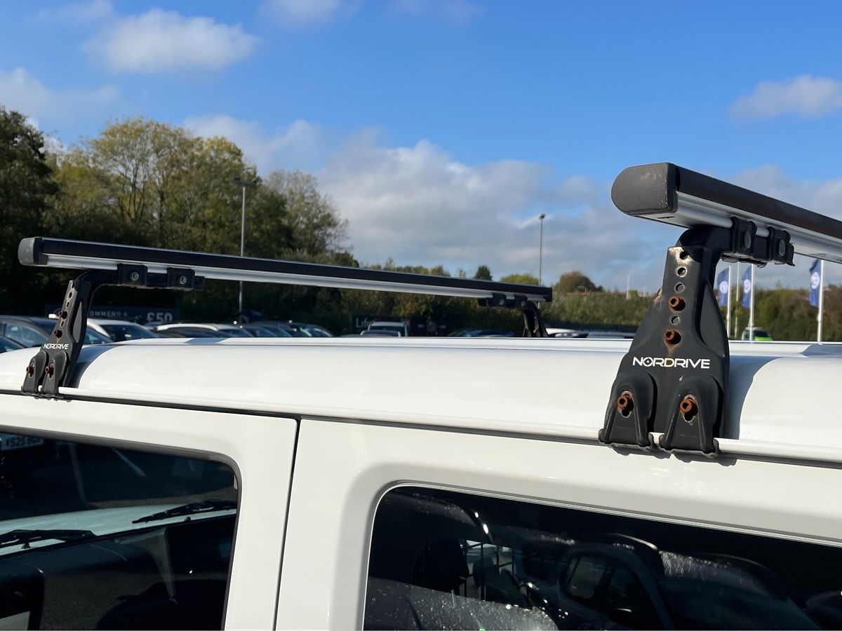 Suzuki Jimny Photo 20