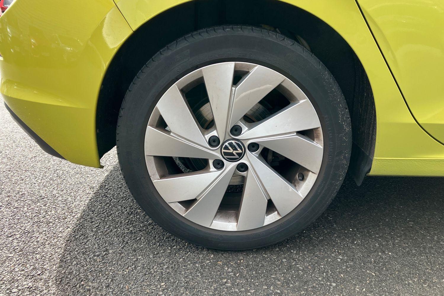 Volkswagen GOLF Photo 7