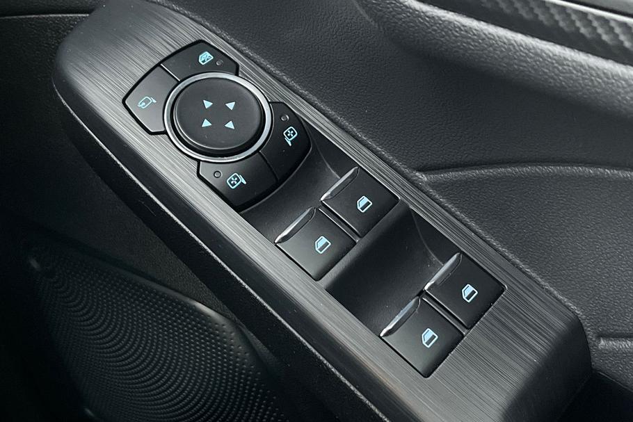 Used Ford KUGA SV25VKT 16