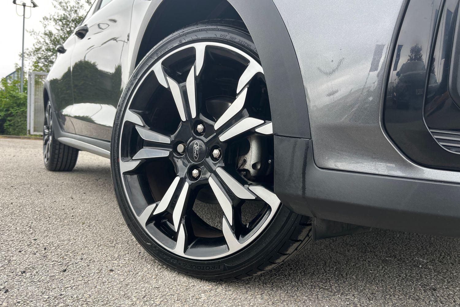 Ford FIESTA Photo 7
