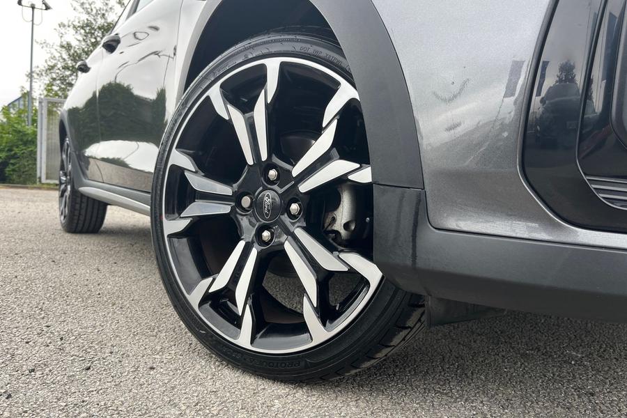 Ford FIESTA Photo autoimg-231067f75d4c14fecfb2db1afabd9ce5ca9915bd.jpg