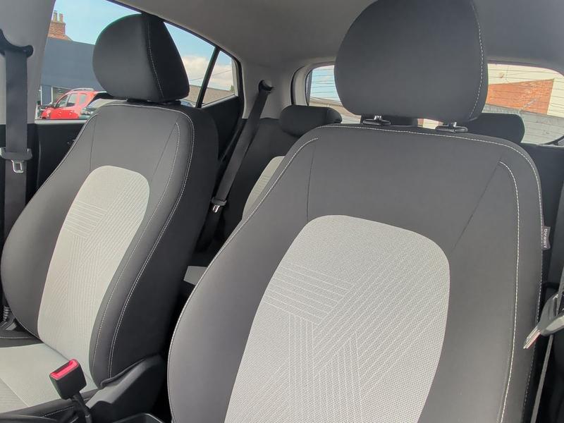 Used Hyundai i10 NX21YVP 37