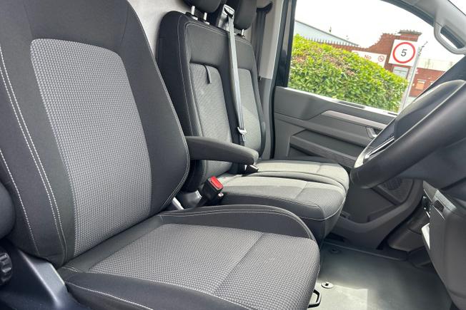 VOLKSWAGEN Transporter Photo 30