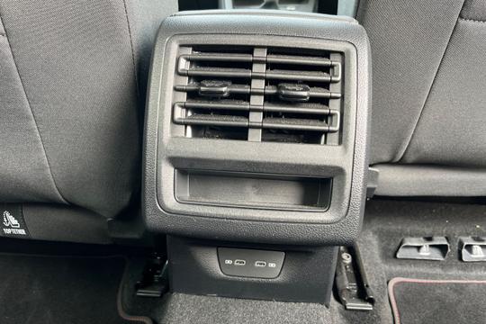 Volkswagen Golf Photo autoimg-2315b458e46b1c4fa1e9d9265ebde28d3beeaf0c.jpg