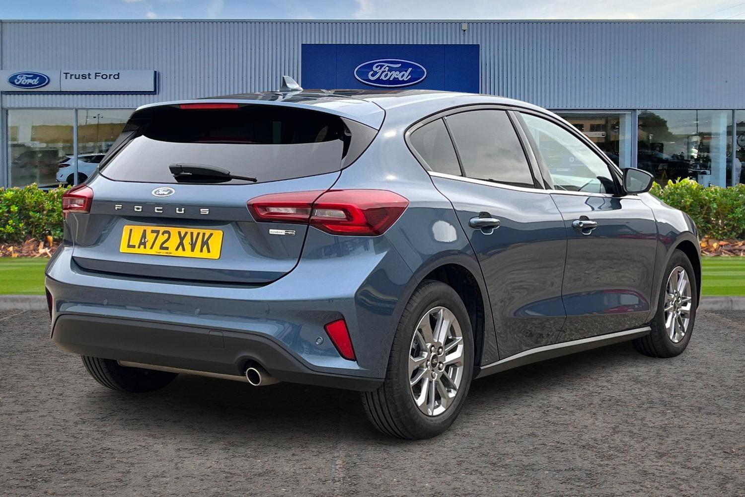 Ford Focus Photo 3