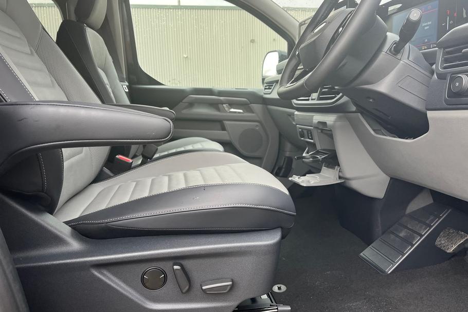 Used Ford E-TOURNEO CUSTOM LD25KOF 31