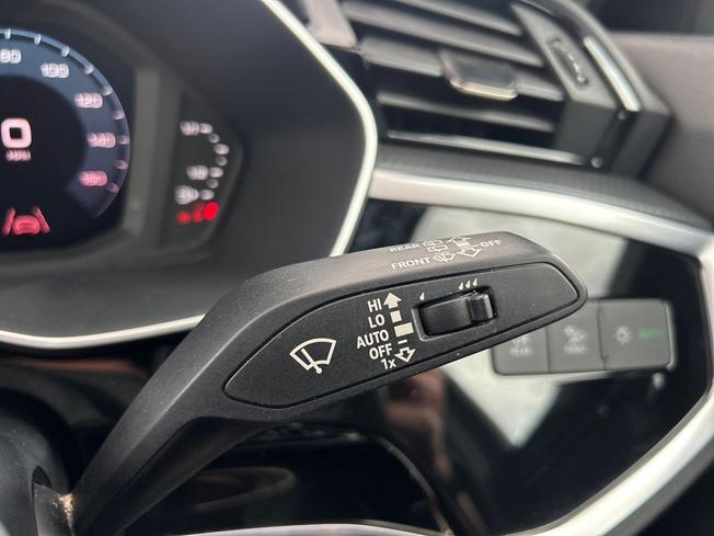Audi Q3 Photo 40