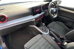 SEAT Arona Photo 2