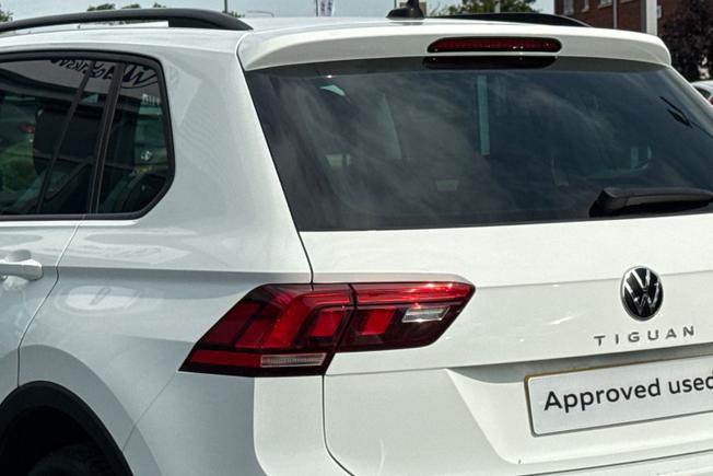 VOLKSWAGEN Tiguan Photo 50