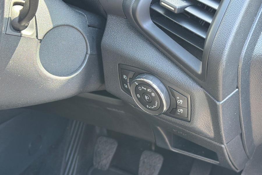 Ford ECOSPORT Photo autoimg-232b5b682b9fca0eb068acafd65643eea4200b25.jpg