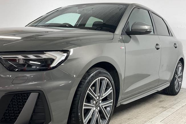 AUDI A1 Photo 30