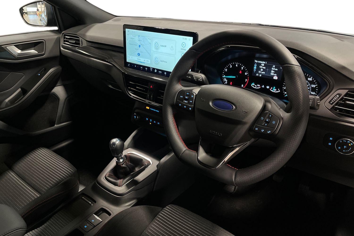 Ford Focus Photo 8