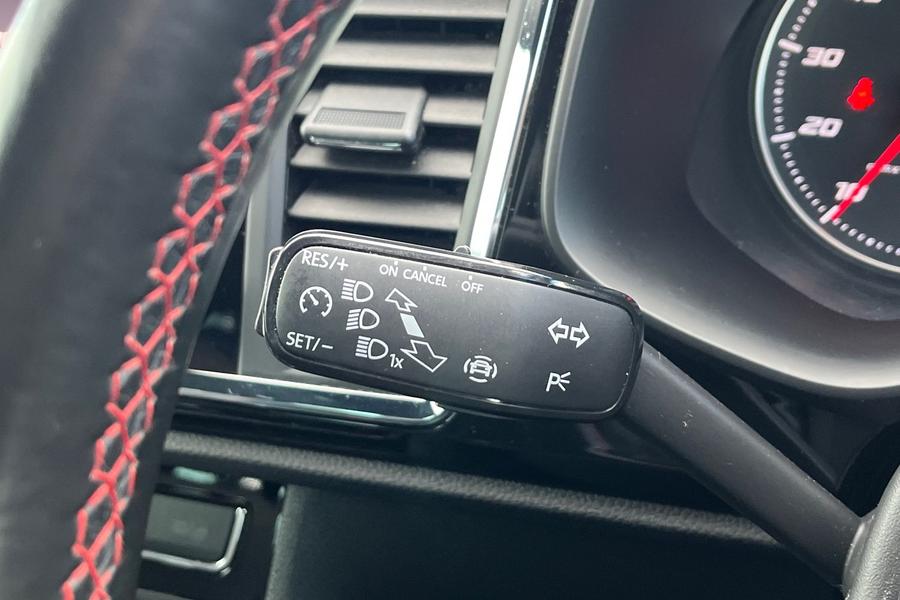 SEAT Ateca Photo autoimg-232ea82f9671a04f6916c6aaab5a624b83a2894a.jpg