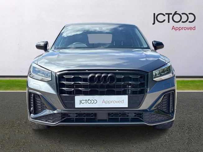 AUDI Q2 Photo 8