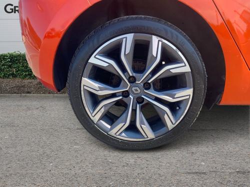Renault CLIO Photo autoimg-2330f90ce40e97bae56074b9c06954d7f921ce97.jpg