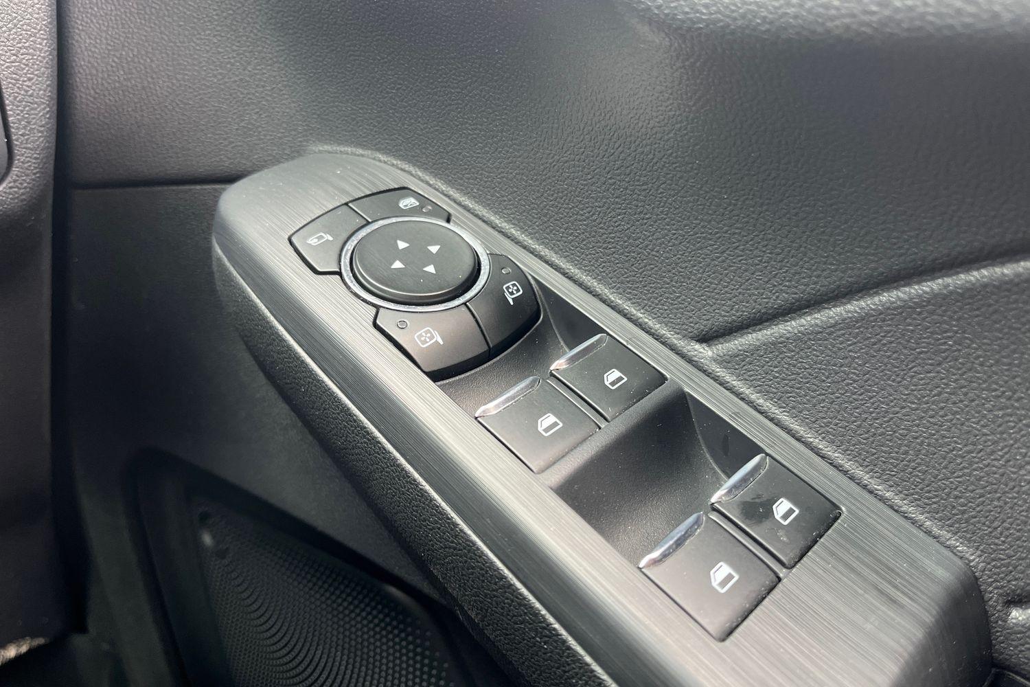 Ford KUGA Photo 15