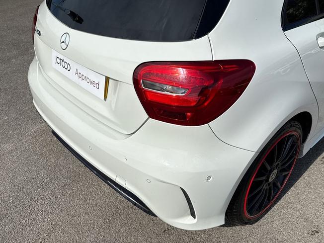 MERCEDES-BENZ A Class Photo 22