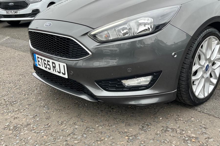 Ford FOCUS Photo autoimg-2337bbb47dba2ce3c90be3332bd3d5eb6b147674.jpg