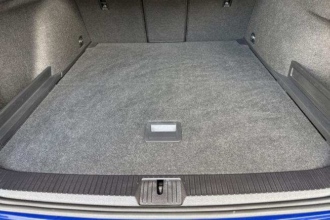 VOLKSWAGEN Passat Photo 12