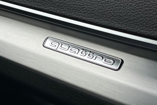 AUDI Q5 Photo 32