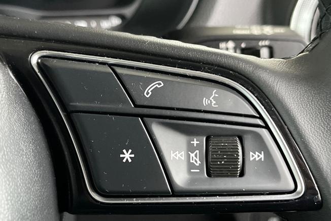 AUDI Q2 Photo 17