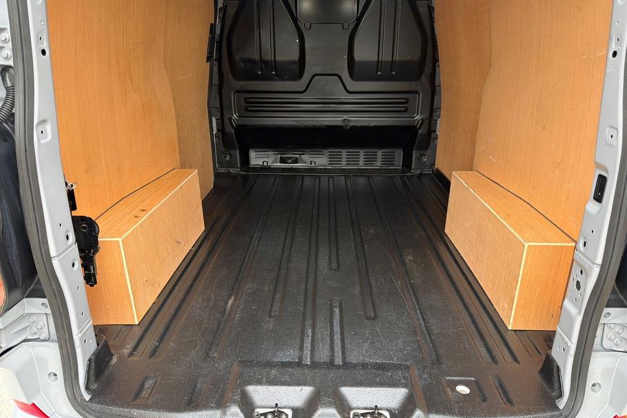 Used Ford TRANSIT CUSTOM YM74XNX 25