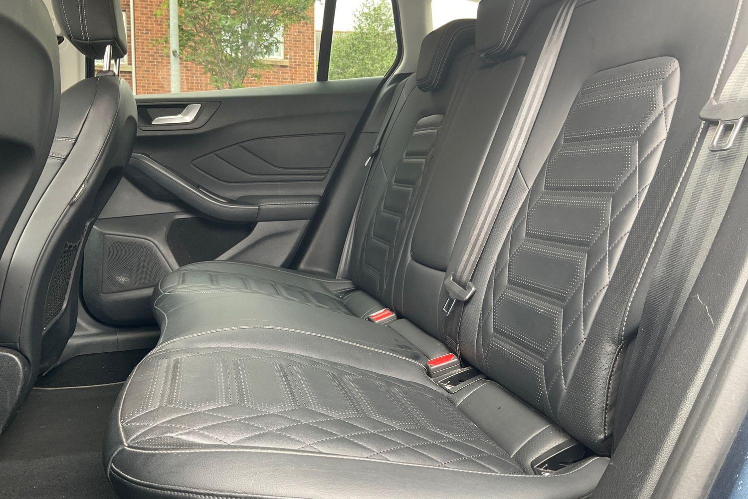 Ford FOCUS Photo 19