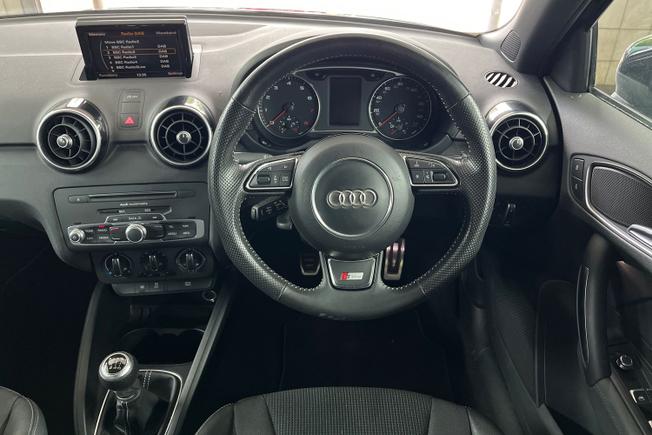 Audi A1 Photo 11