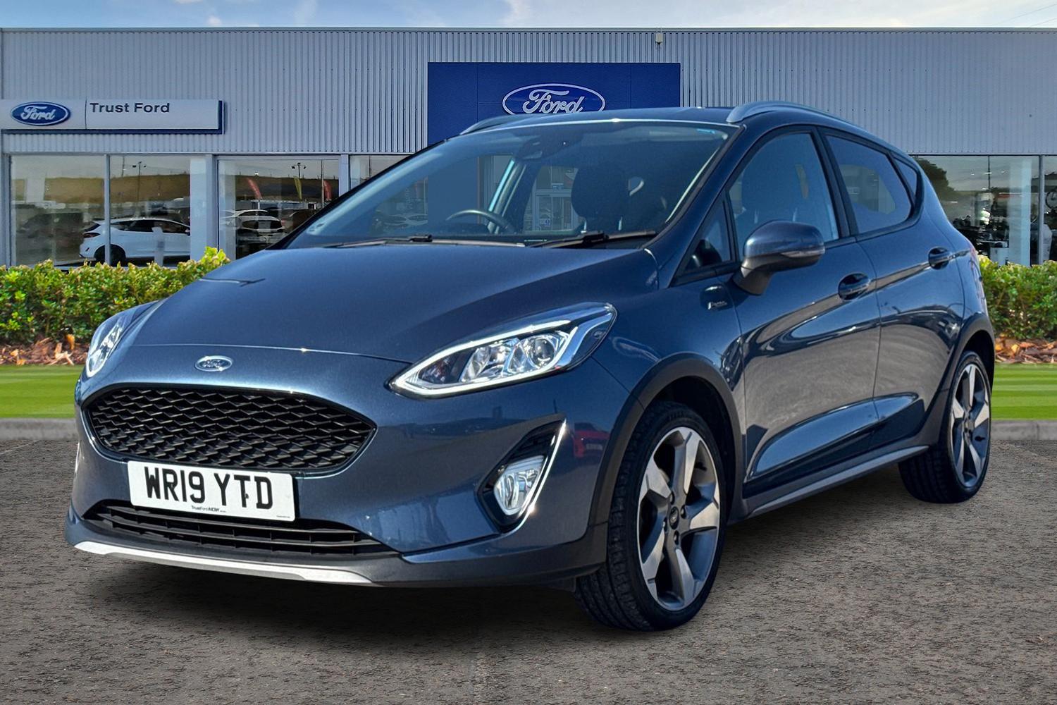Ford FIESTA Photo 4