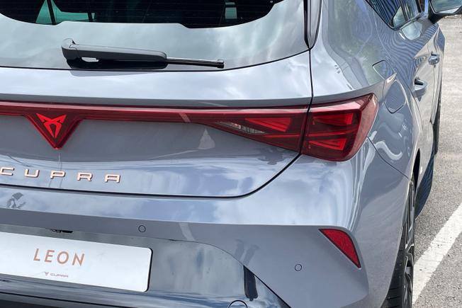 CUPRA Leon Photo 18