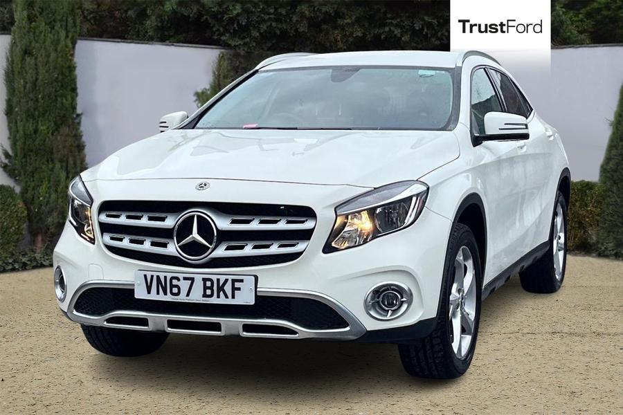 Mercedes-Benz GLA Photo autoimg-234ce59a29d01ce0057b5a64109c162ebb567467.jpg