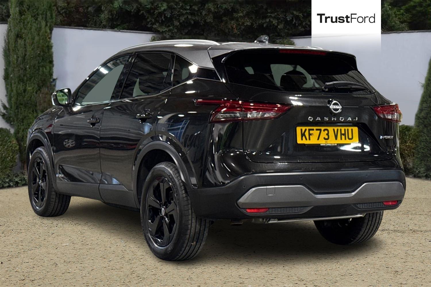 Nissan QASHQAI Photo 1