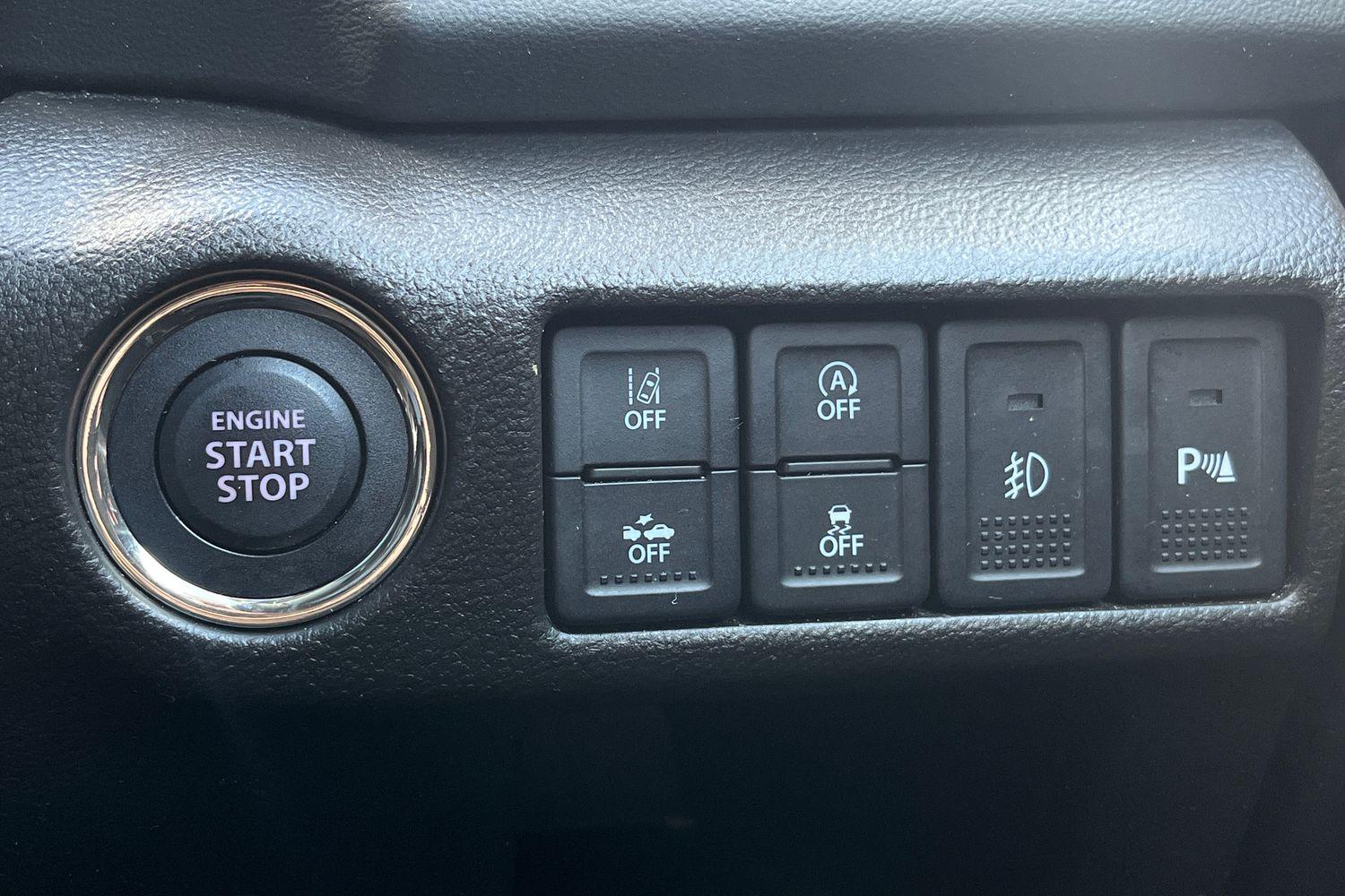 Suzuki S-CROSS Photo 29