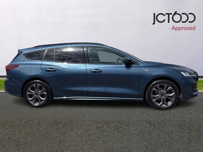 FORD Focus Photo 4