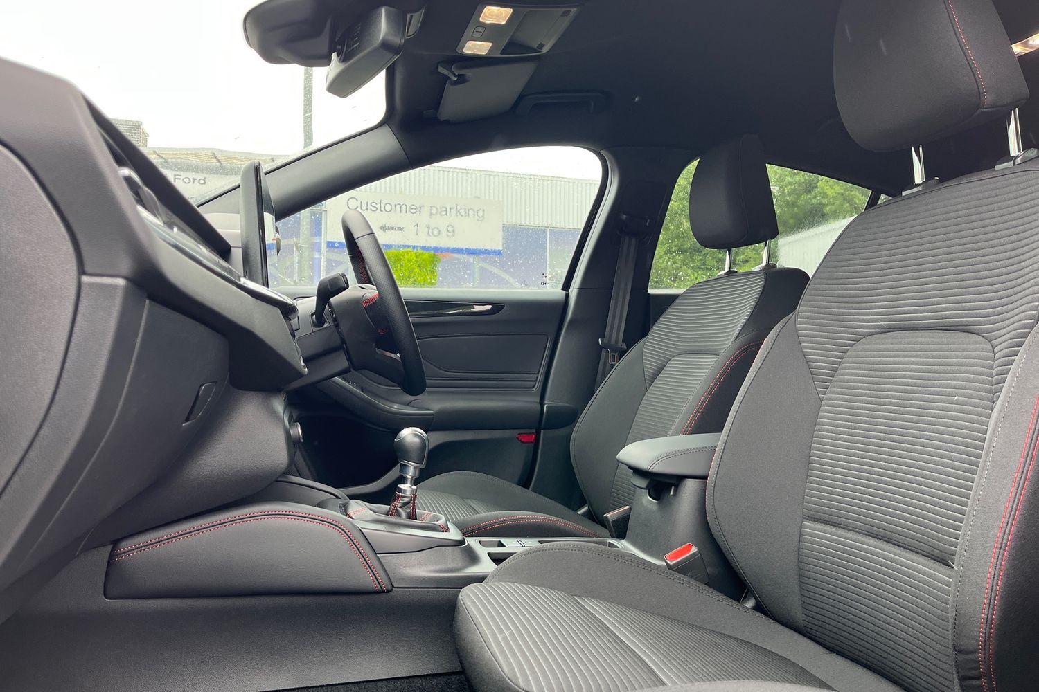 Ford Focus Photo 18