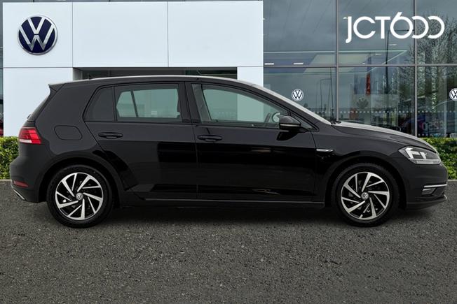 VOLKSWAGEN Golf Photo 4