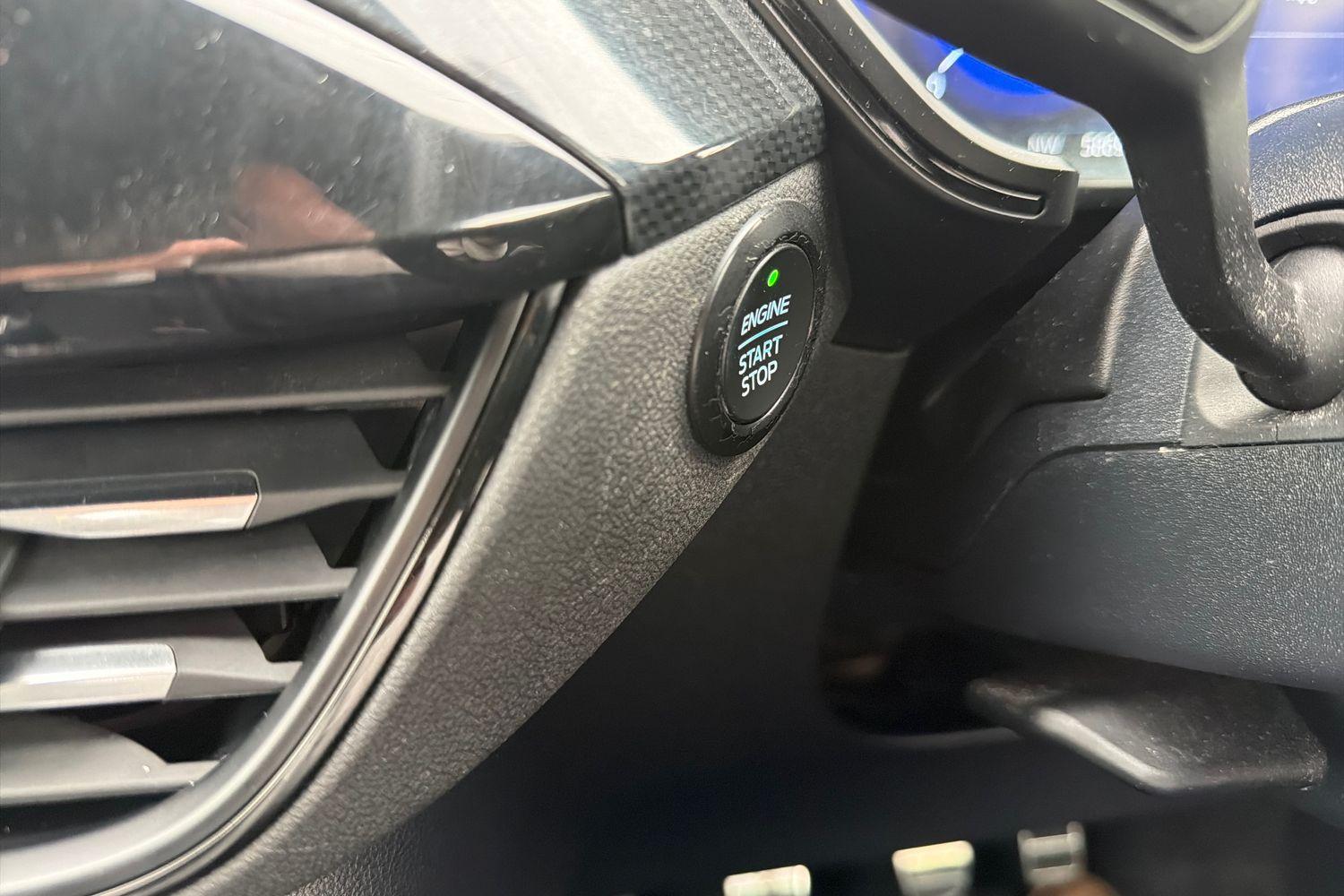 Ford KUGA Photo 31