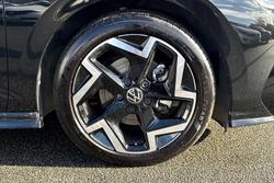 VOLKSWAGEN Golf Photo 5