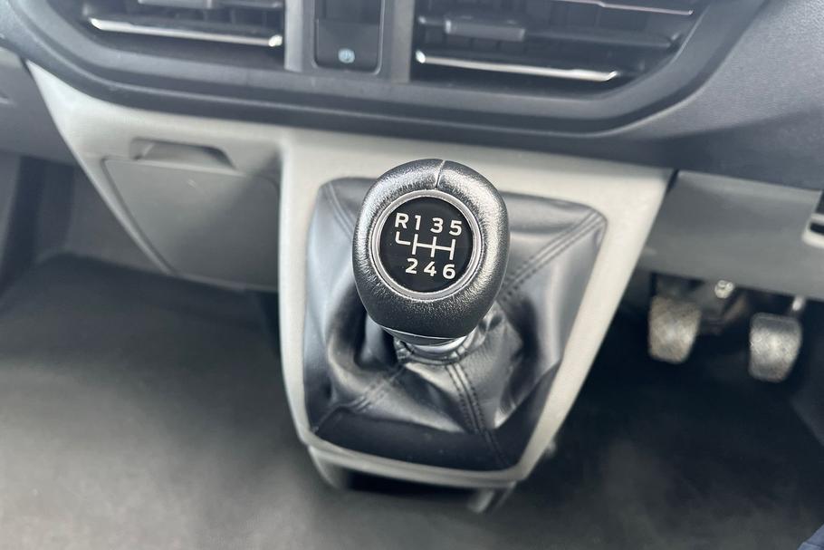 Used Ford TRANSIT CUSTOM LG25TZS 23