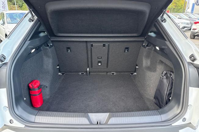 Volkswagen ID.4 Photo 12