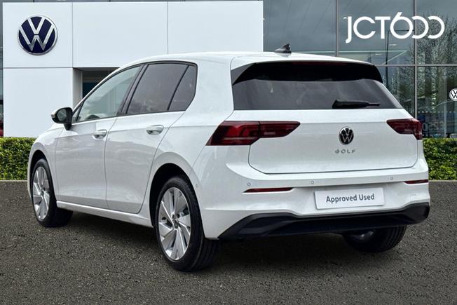 VOLKSWAGEN Golf Photo 3