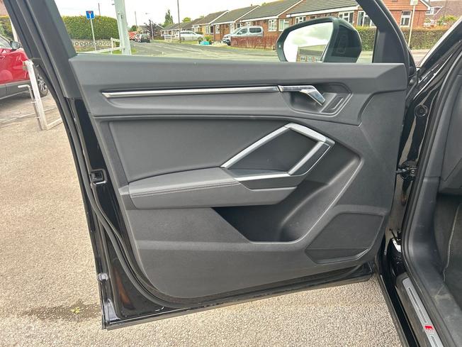 Audi Q3 Photo 34